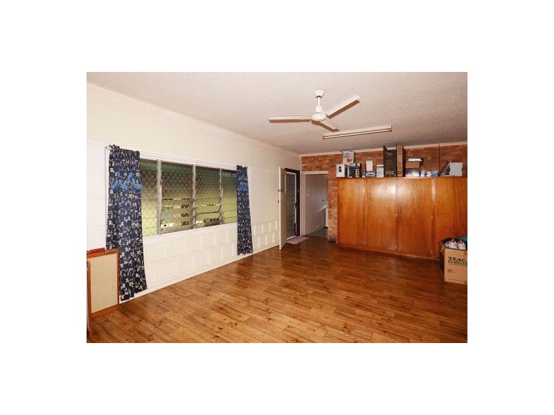 23 Cunningham St, Torquay QLD 4655