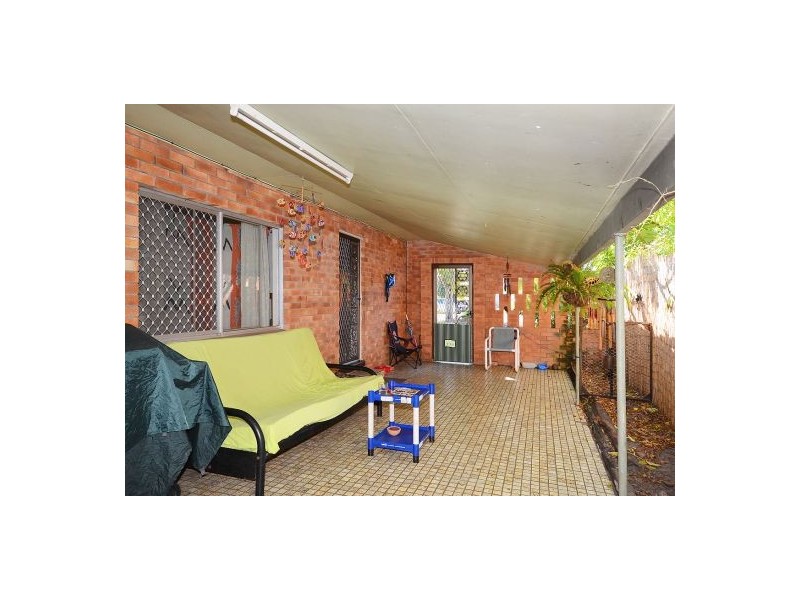 23 Cunningham St, Torquay QLD 4655