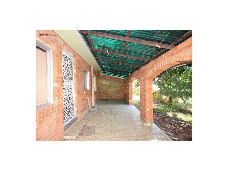 23 Cunningham St, Torquay QLD 4655