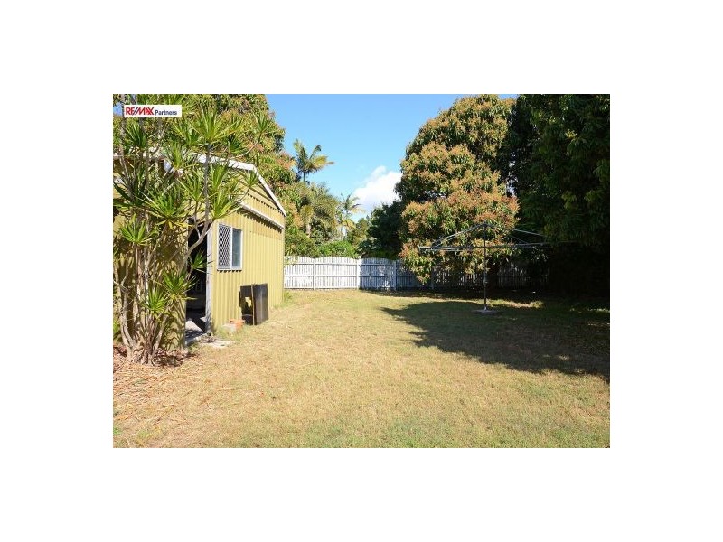 23 Cunningham St, Torquay QLD 4655