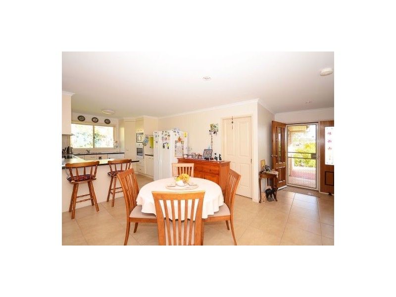 25 Endeavour Way, Eli Waters QLD 4655