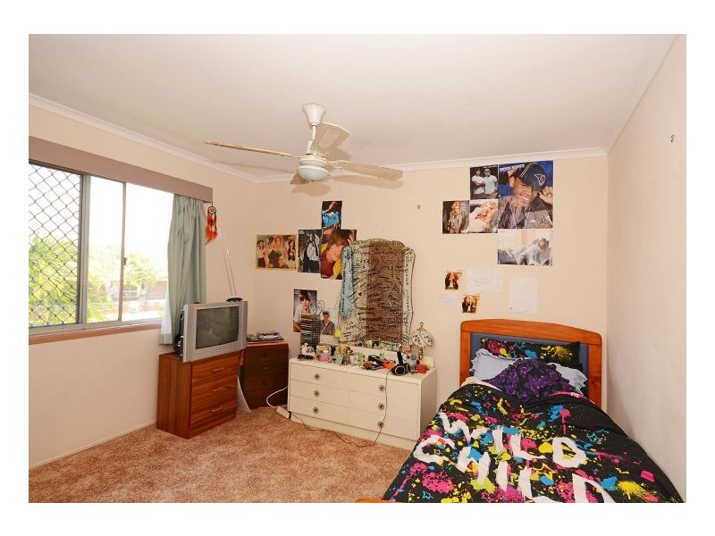 2 Hayworth St, Point Vernon QLD 4655