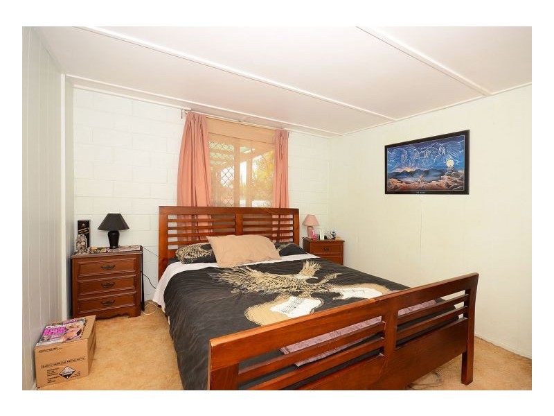 2 Hayworth St, Point Vernon QLD 4655