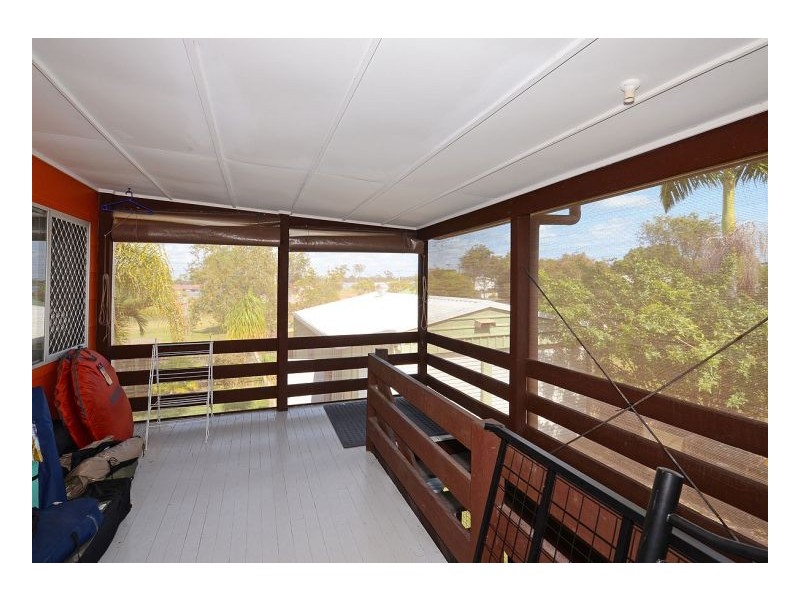 2 Hayworth St, Point Vernon QLD 4655