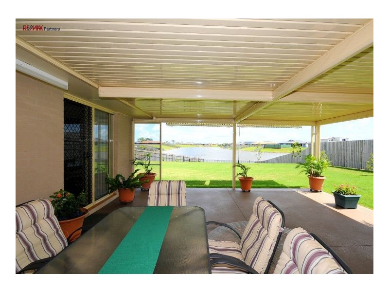 33 Lady Nelson Drive, Eli Waters QLD 4655