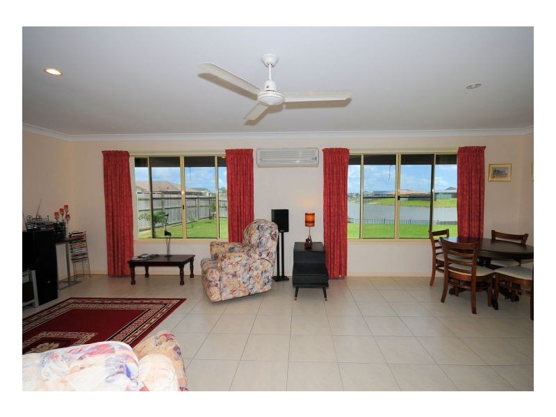 33 Lady Nelson Drive, Eli Waters QLD 4655