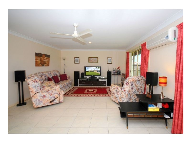 33 Lady Nelson Drive, Eli Waters QLD 4655