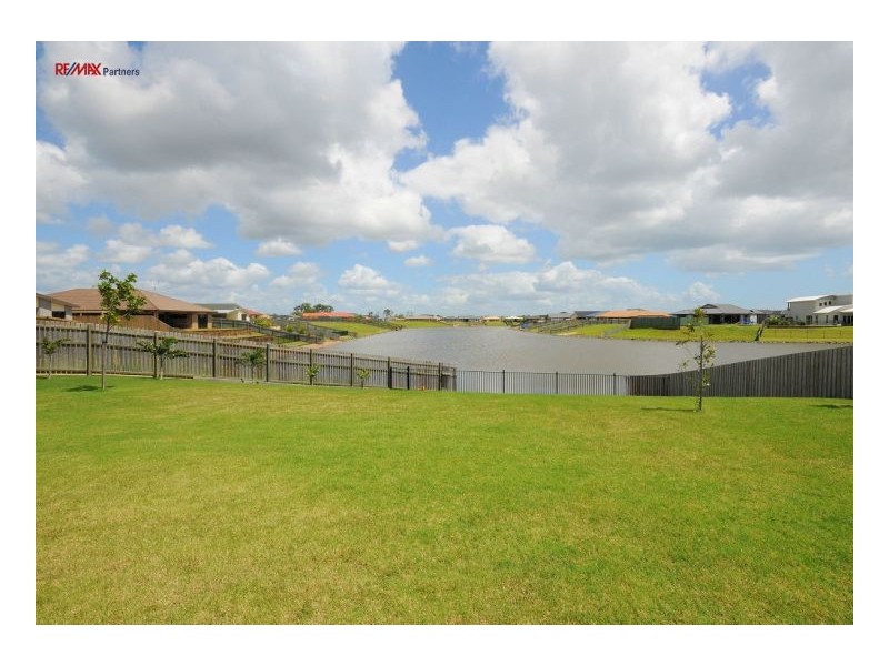 33 Lady Nelson Drive, Eli Waters QLD 4655