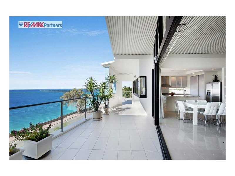 17/558 Charlton Esplanade, Urangan QLD 4655