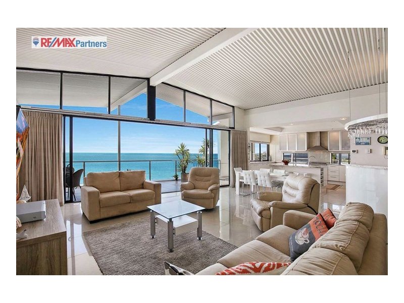 17/558 Charlton Esplanade, Urangan QLD 4655