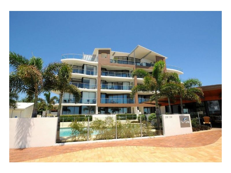 17/558 Charlton Esplanade, Urangan QLD 4655