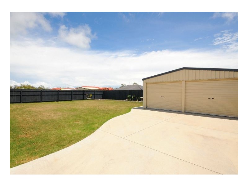 83 Martin Street, Point Vernon QLD 4655