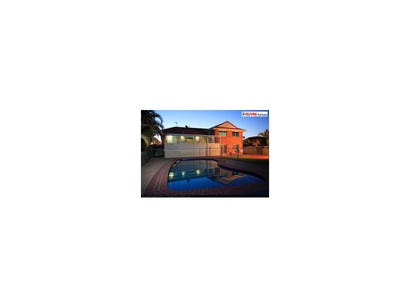 31 Bowerbird Avenue, Eli Waters QLD 4655