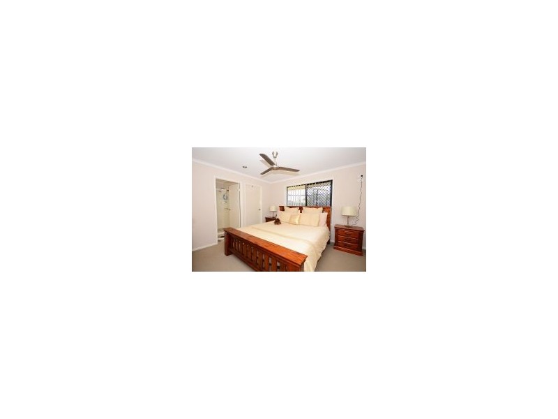 70 Endeavour Way, Eli Waters QLD 4655