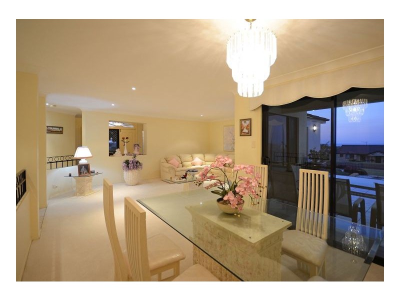 12 Manchester Court, Dundowran QLD 4655