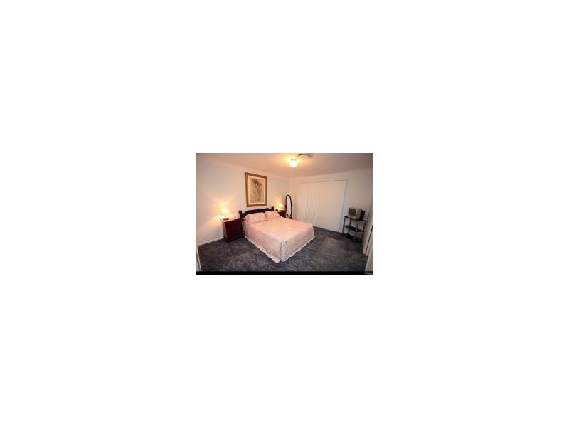 64 Alexander Street, Urangan QLD 4655