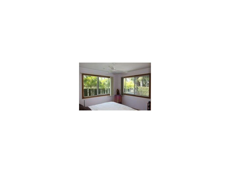 53 Bideford Street, Torquay QLD 4655