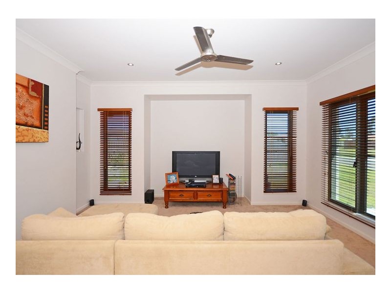 61 Endeavour Way, Eli Waters QLD 4655