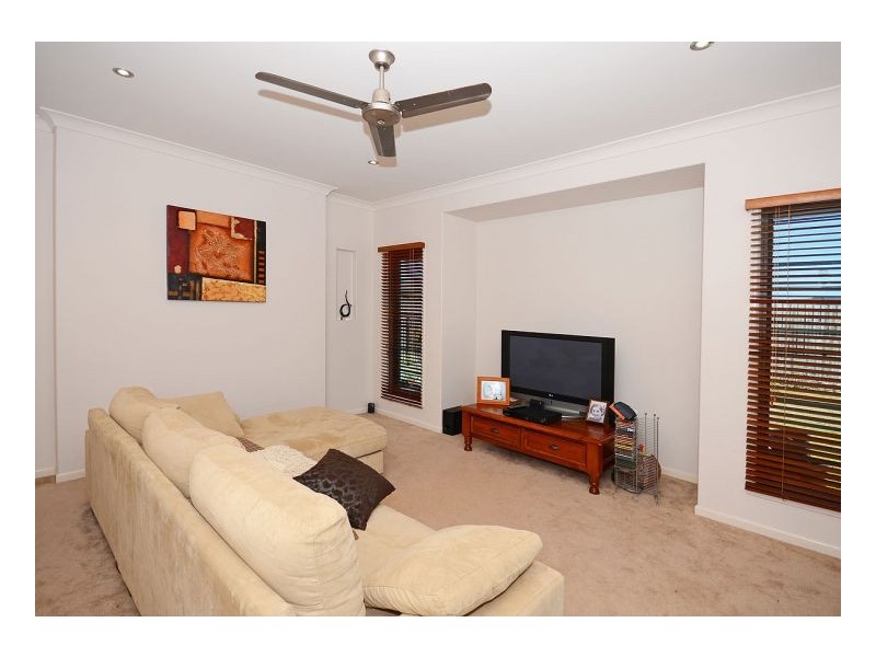 61 Endeavour Way, Eli Waters QLD 4655