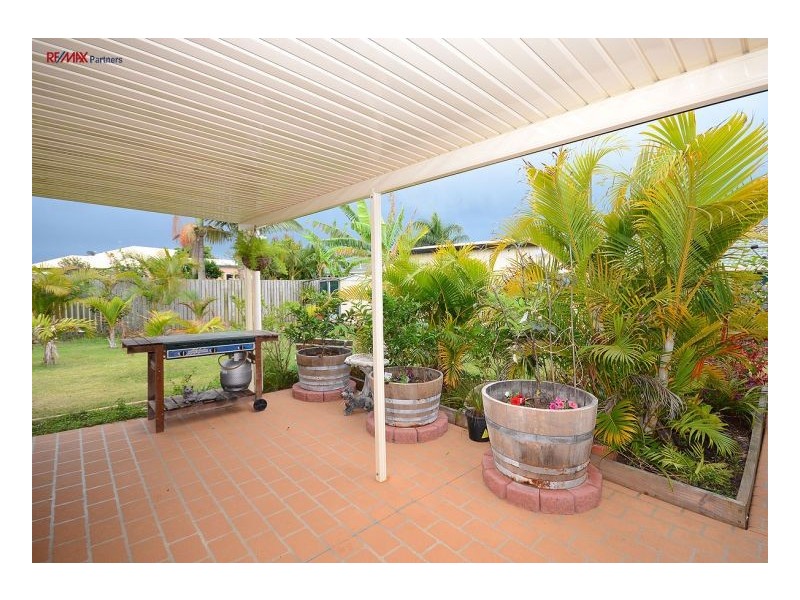11 Spinnaker Dr, Point Vernon QLD 4655