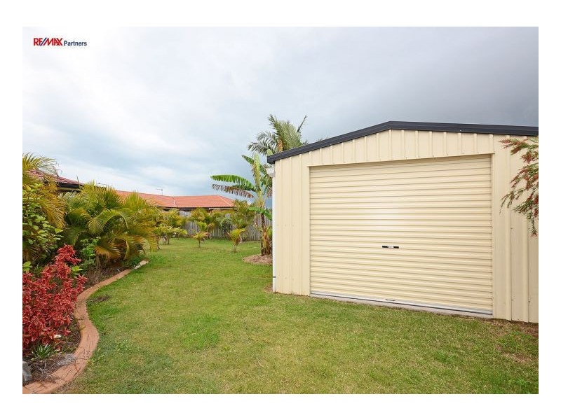 11 Spinnaker Dr, Point Vernon QLD 4655
