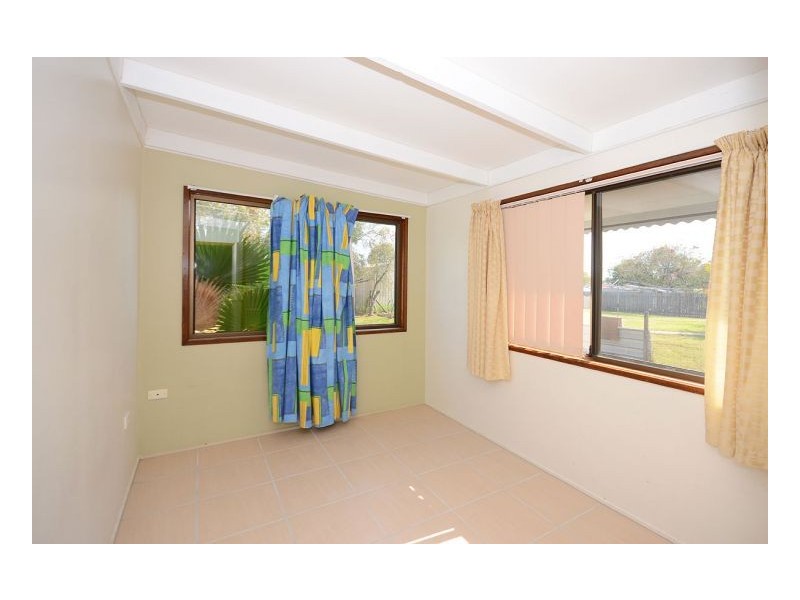 19 White Street, Point Vernon QLD 4655