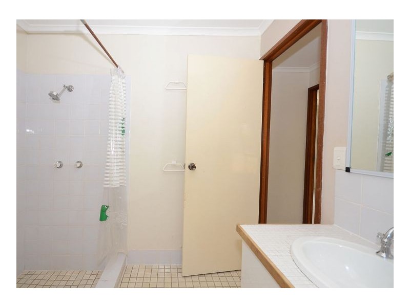 19 White Street, Point Vernon QLD 4655