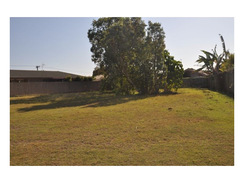 4 Cameron Court, Point Vernon QLD 4655