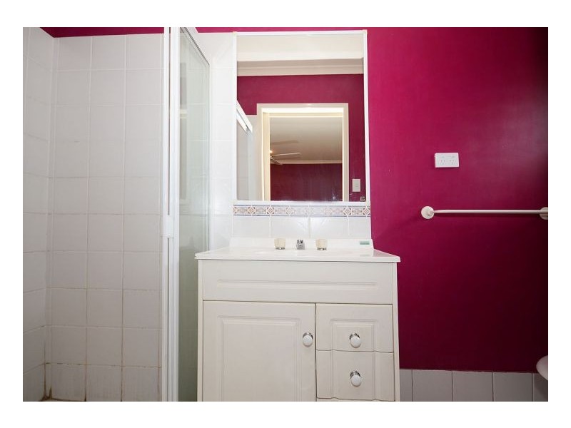 7 Cleo Court, Torquay QLD 4655