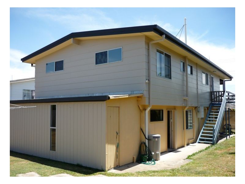 33 Murphy Street, Point Vernon QLD 4655