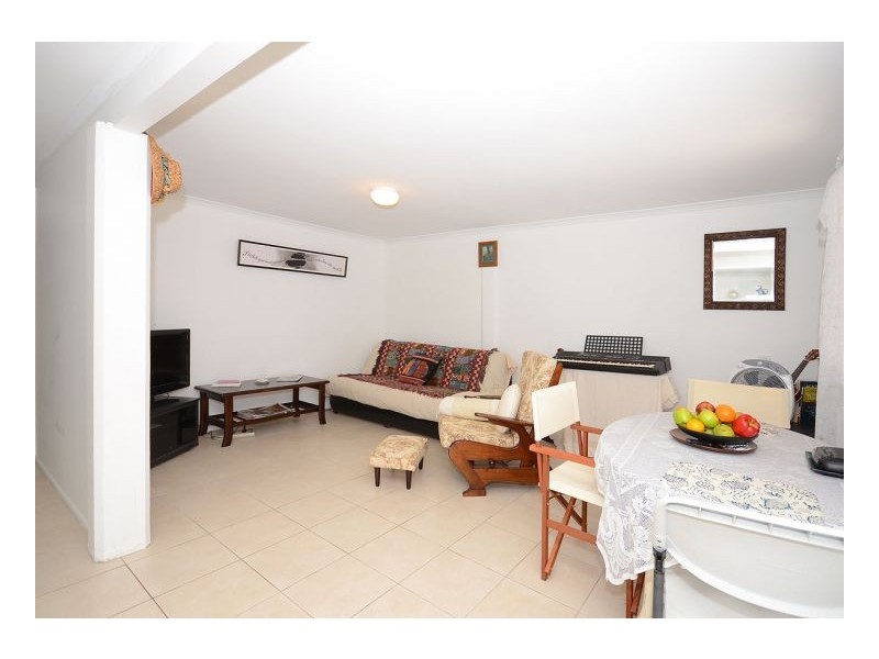 33 Murphy Street, Point Vernon QLD 4655