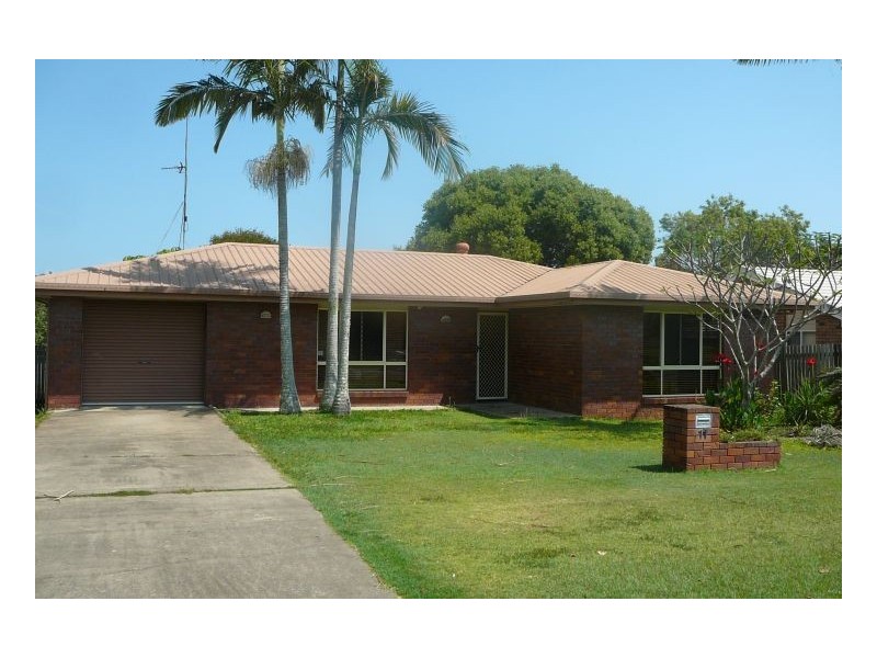 11 Matthew Drive, Urangan QLD 4655