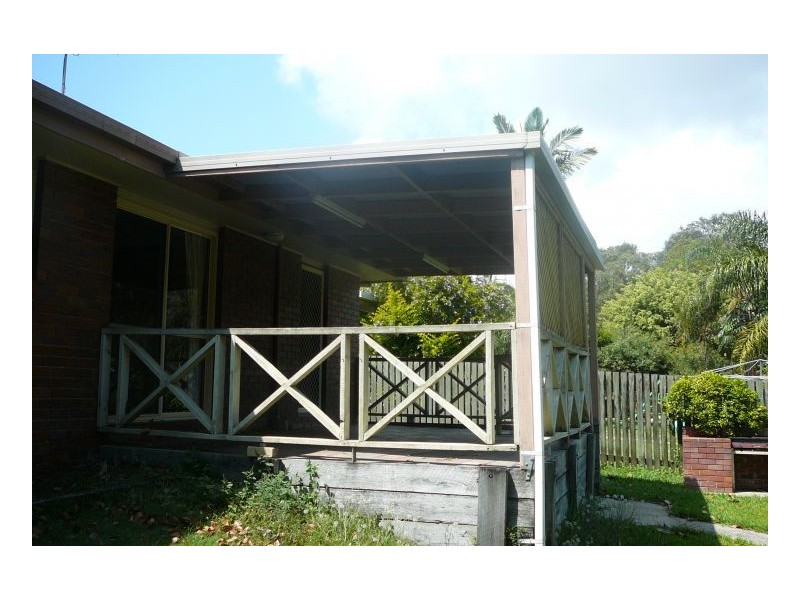 11 Matthew Drive, Urangan QLD 4655