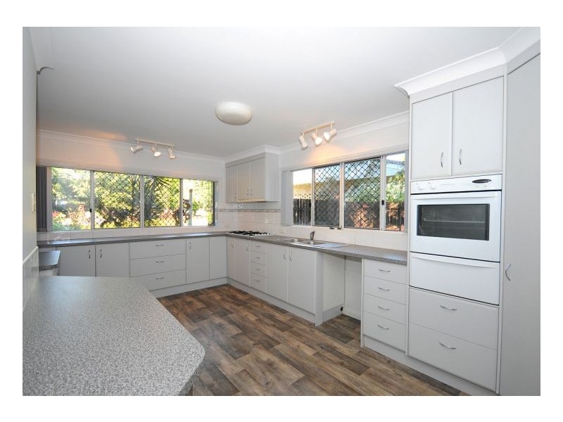 266 Torquay Tce, Torquay QLD 4655