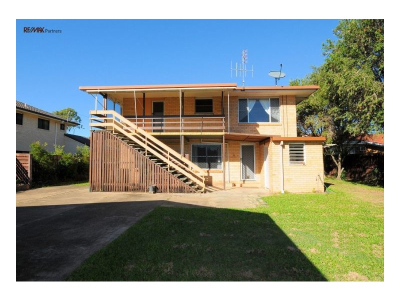 266 Torquay Tce, Torquay QLD 4655