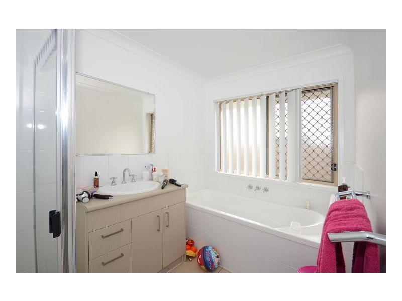 2 Calypso Close, Urraween QLD 4655