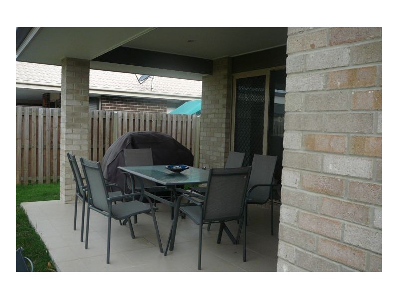2 Calypso Close, Urraween QLD 4655
