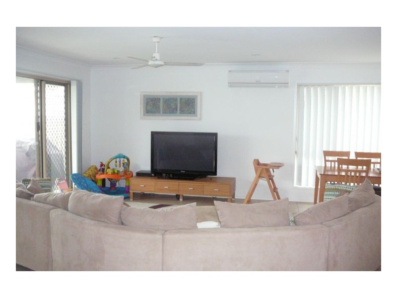 2 Calypso Close, Urraween QLD 4655