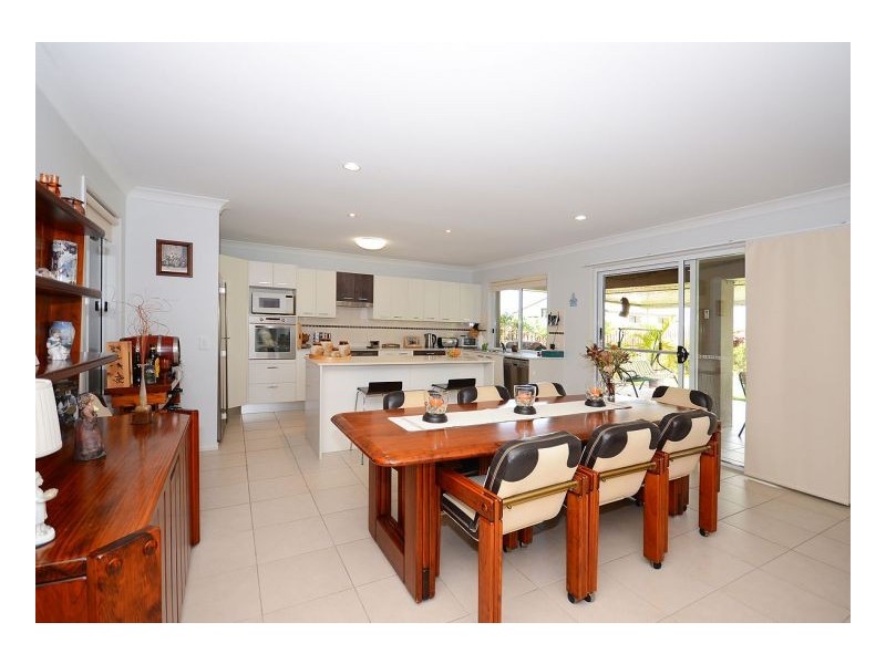 54 Endeavour Way, Eli Waters QLD 4655