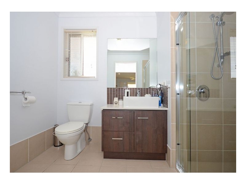 54 Endeavour Way, Eli Waters QLD 4655