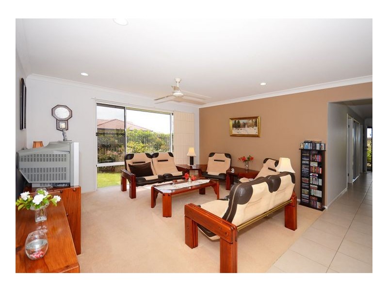 54 Endeavour Way, Eli Waters QLD 4655