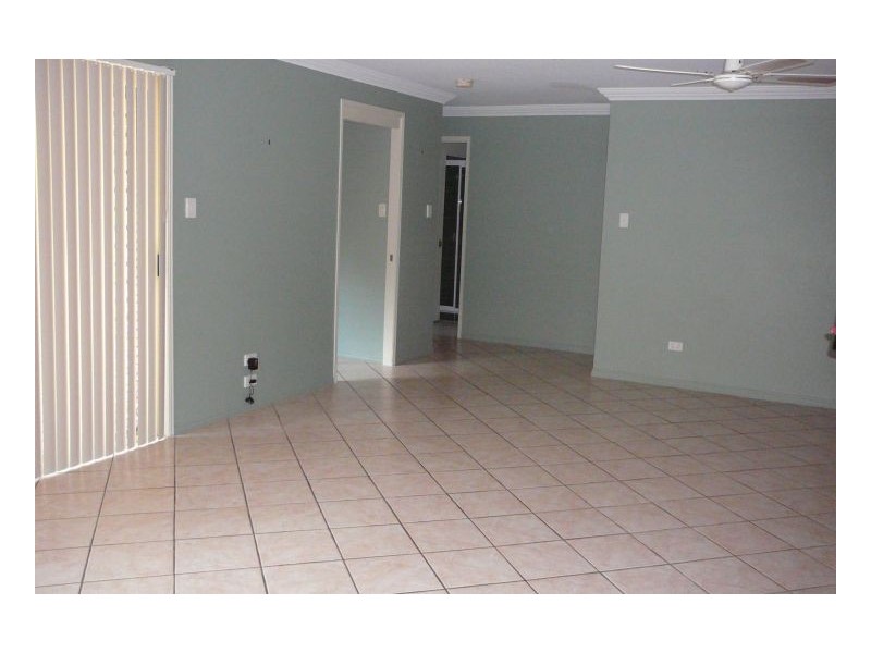 109 Cunningham Street, Urangan QLD 4655