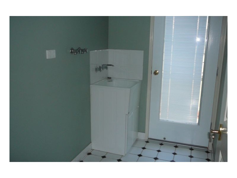 109 Cunningham Street, Urangan QLD 4655