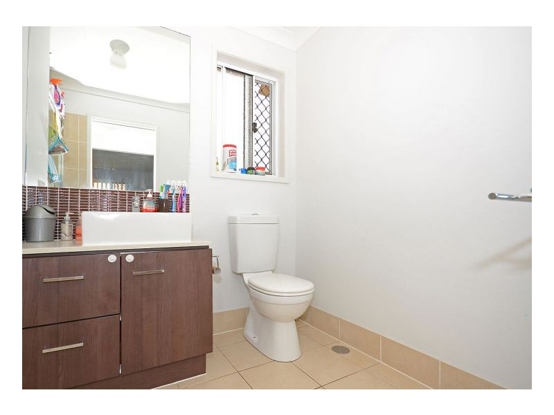 14 Captain Cook Street, Urraween QLD 4655