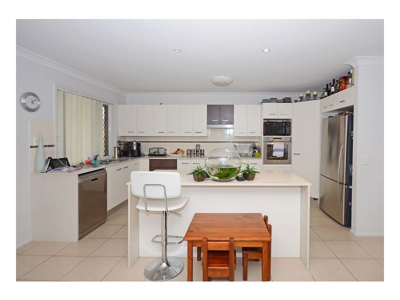 14 Captain Cook Street, Urraween QLD 4655