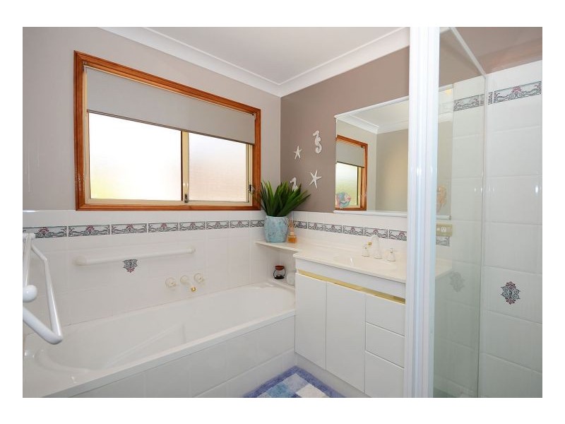 10 Nicholson Court, Urraween QLD 4655