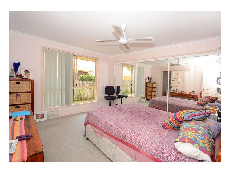 7 Dean Court, Urraween QLD 4655