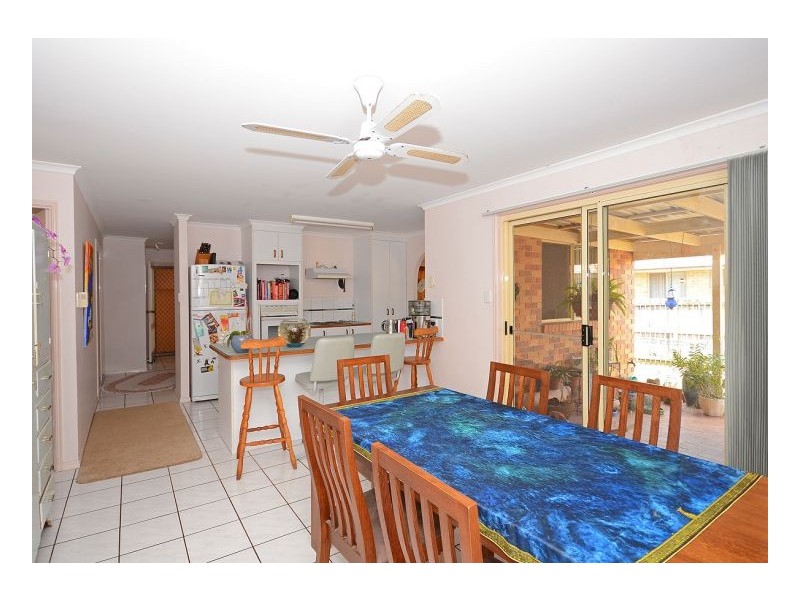 7 Dean Court, Urraween QLD 4655
