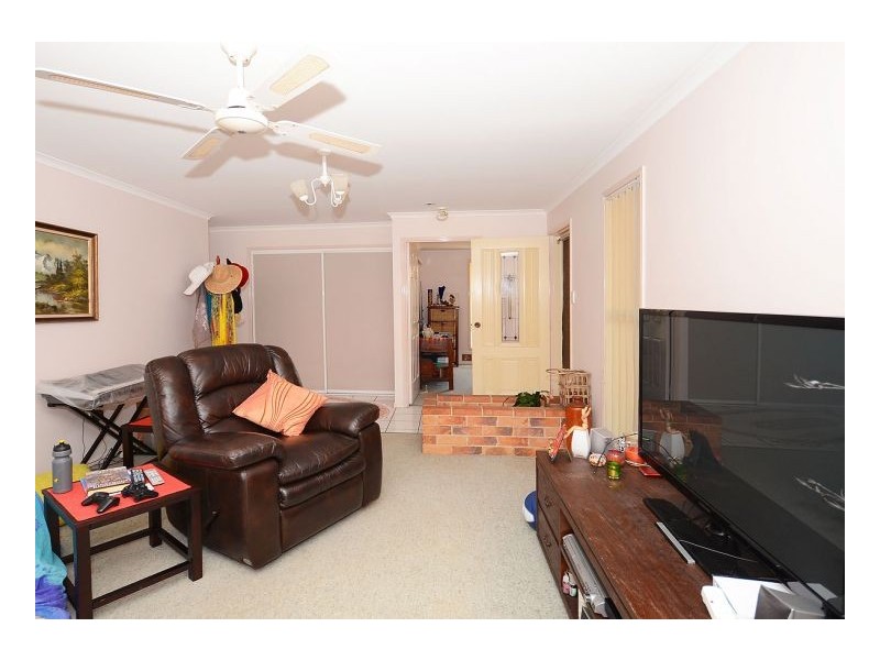 7 Dean Court, Urraween QLD 4655