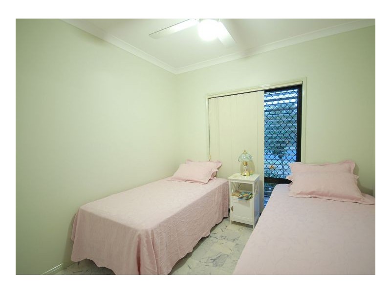 17 Prince Street, Urangan QLD 4655